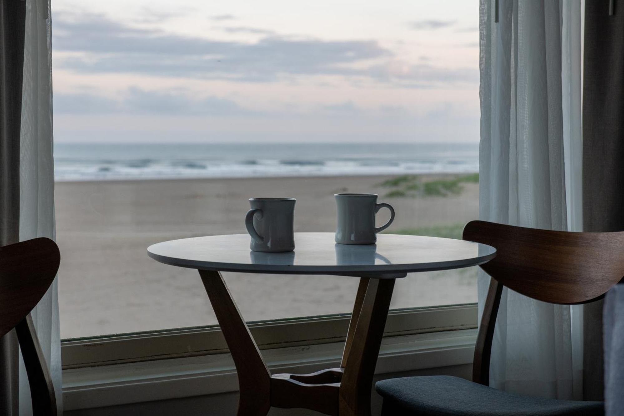 Motel The Ocean Front At Seaside Exterior foto